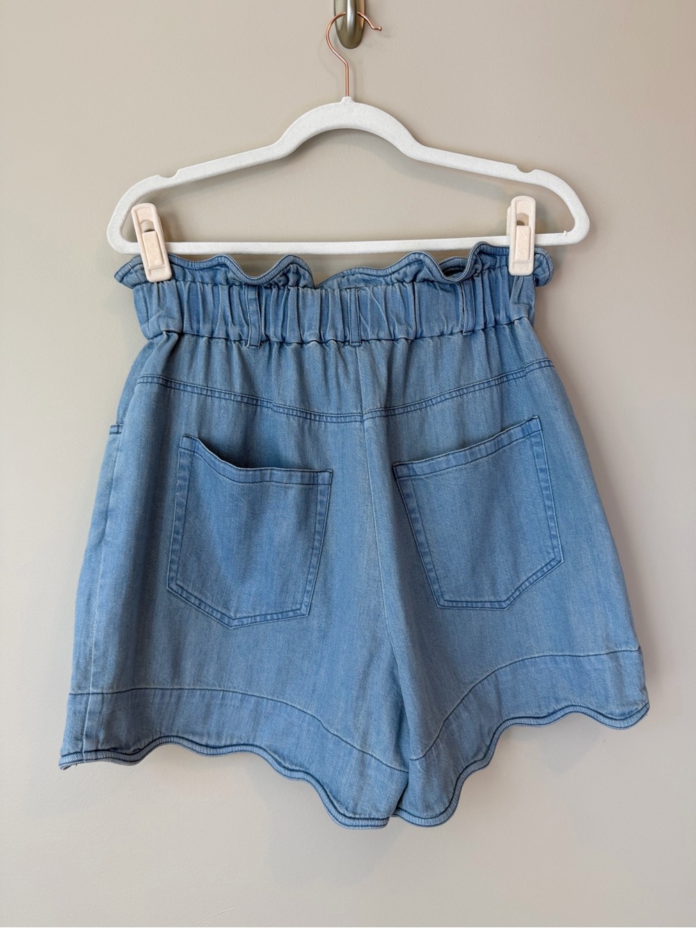 Sea New York Dakota Scalloped Denim Shorts Light Wash Paperbag Waist Size 10 - Picture 6 of 6